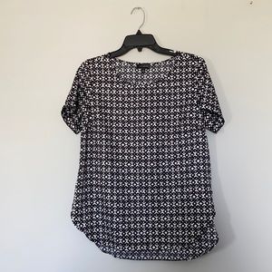 New Black and White Printed Blouse